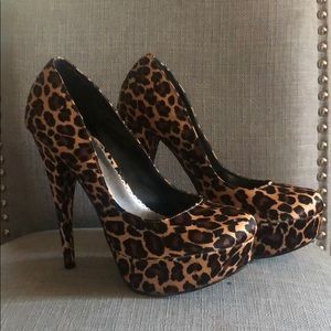 Size 8 Bebe Leopard Platforms